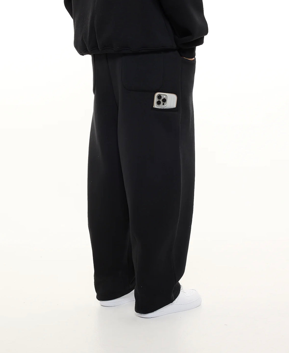 320 GSM Cozy Side Pocket Baggy Sweatpant | Black