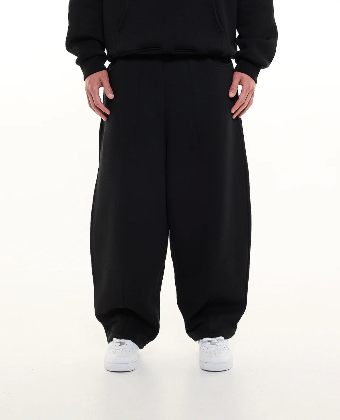 320 GSM Cozy Side Pocket Baggy Sweatpant | Black