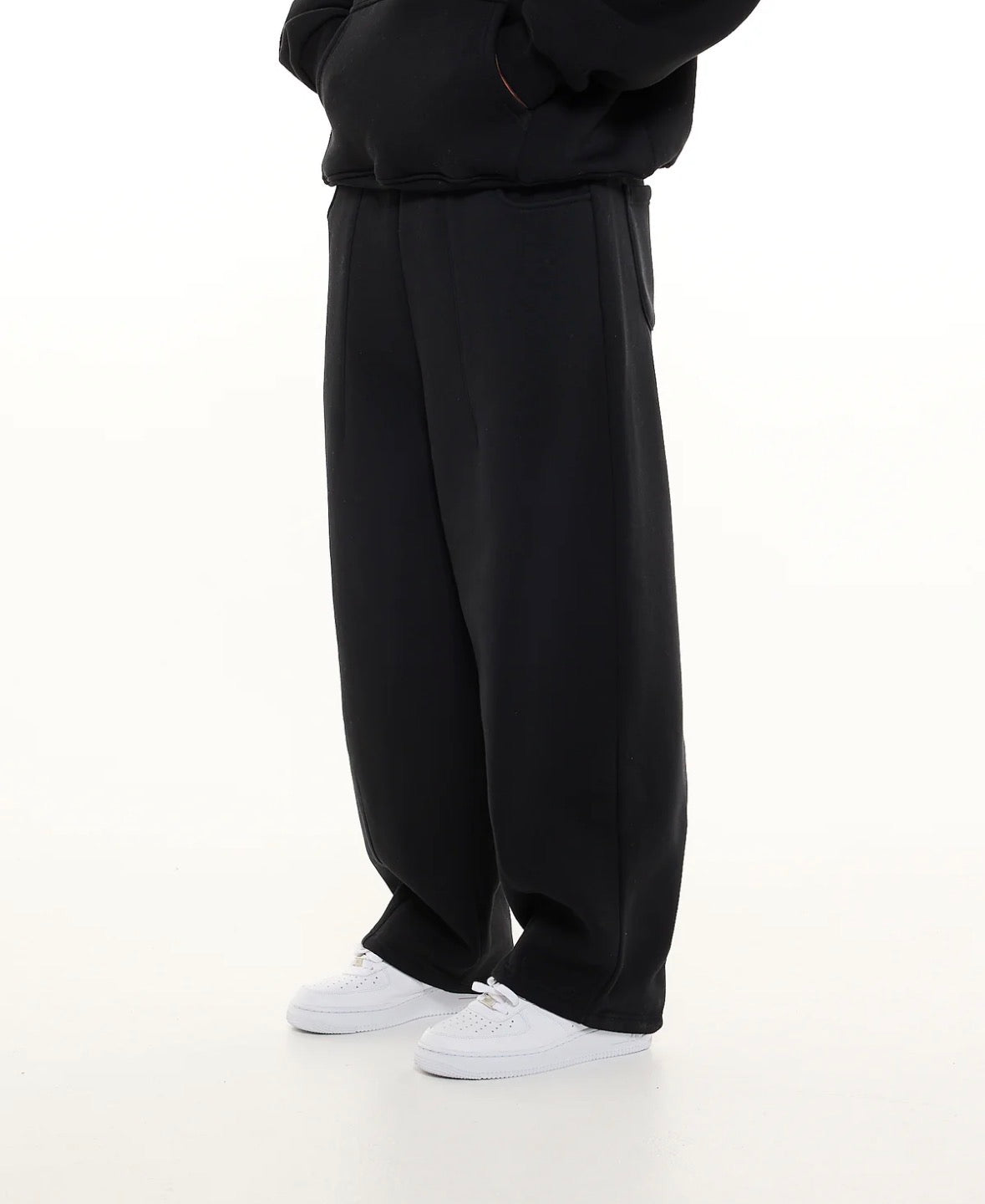 320 GSM Cozy Side Pocket Baggy Sweatpant | Black